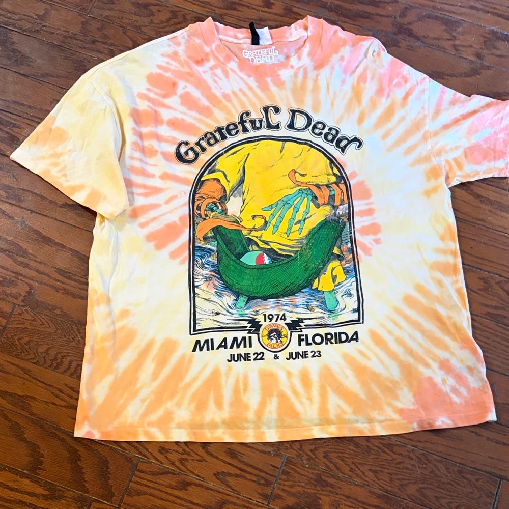 NWOT Grateful Dead Orange Yellow Tie-Dye Short Sleeve Tee with  Graphic